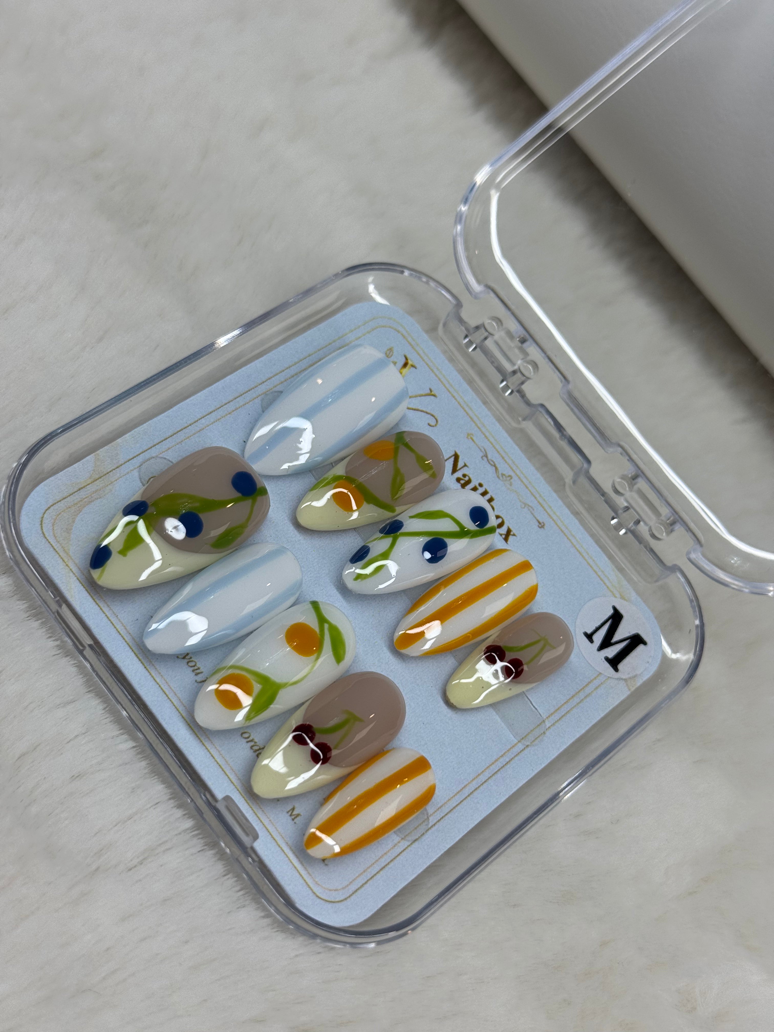 Medium Almond Press Ons
