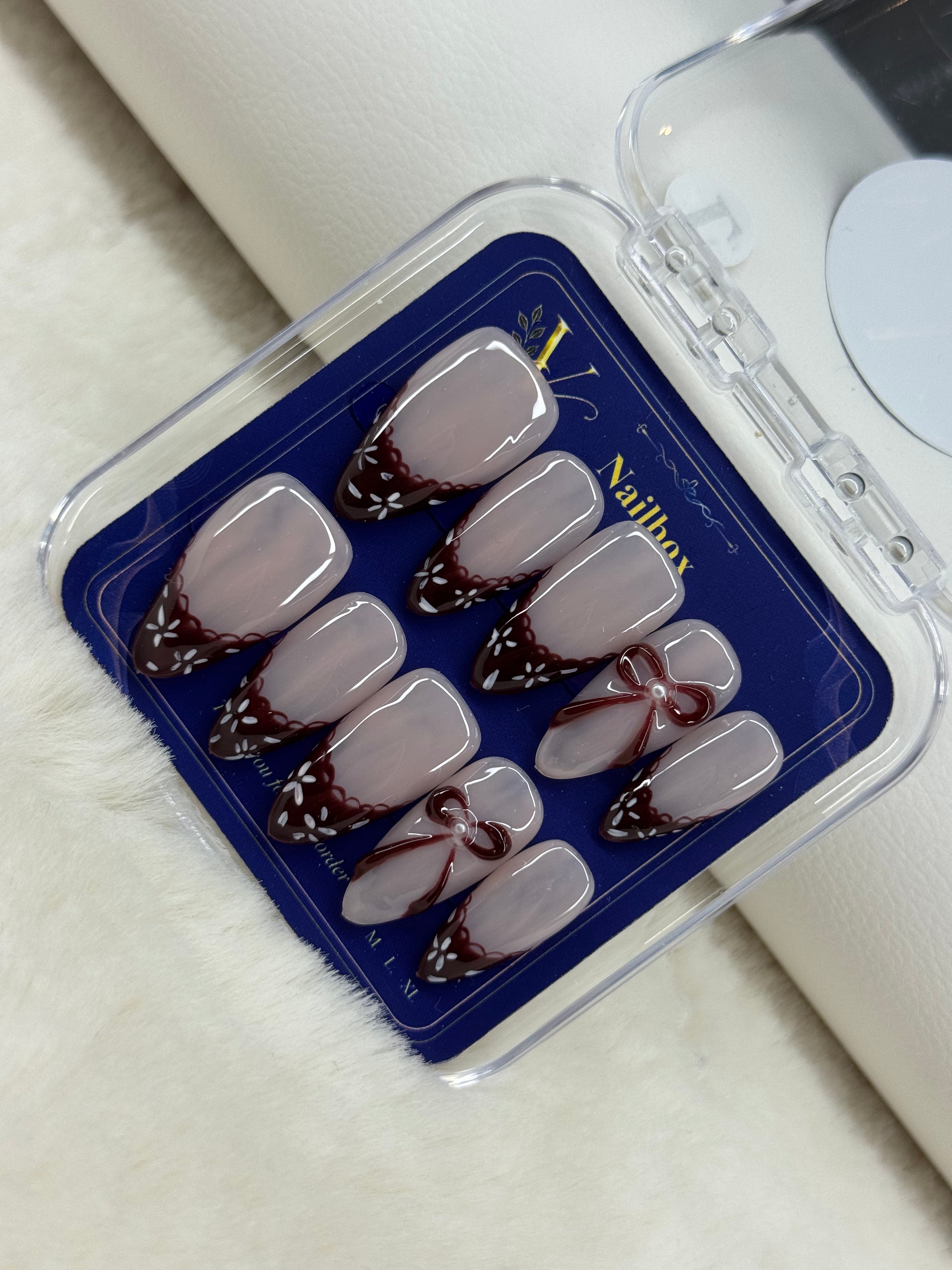 Medium Almond Press Ons