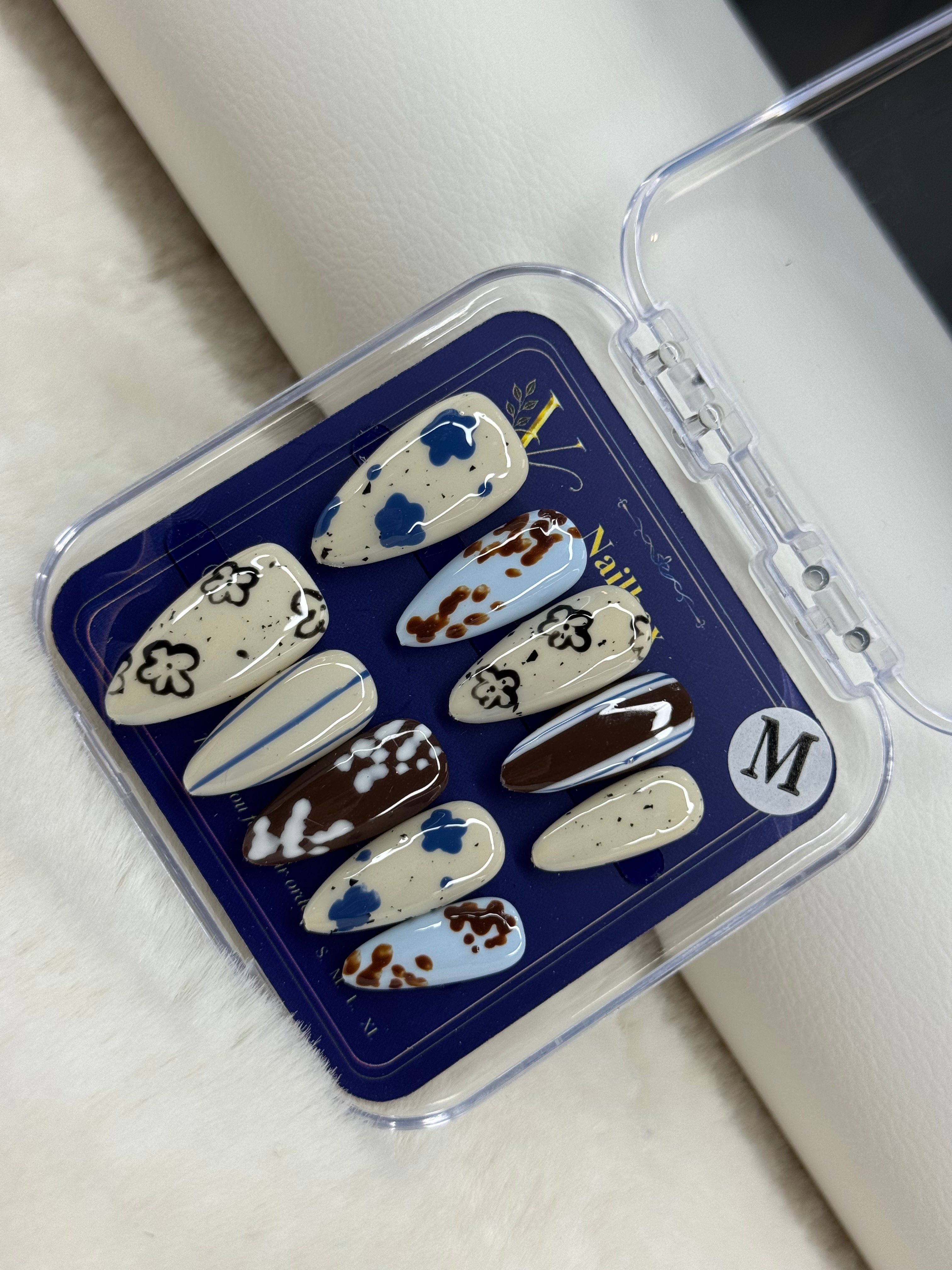 Medium Almond Press Ons