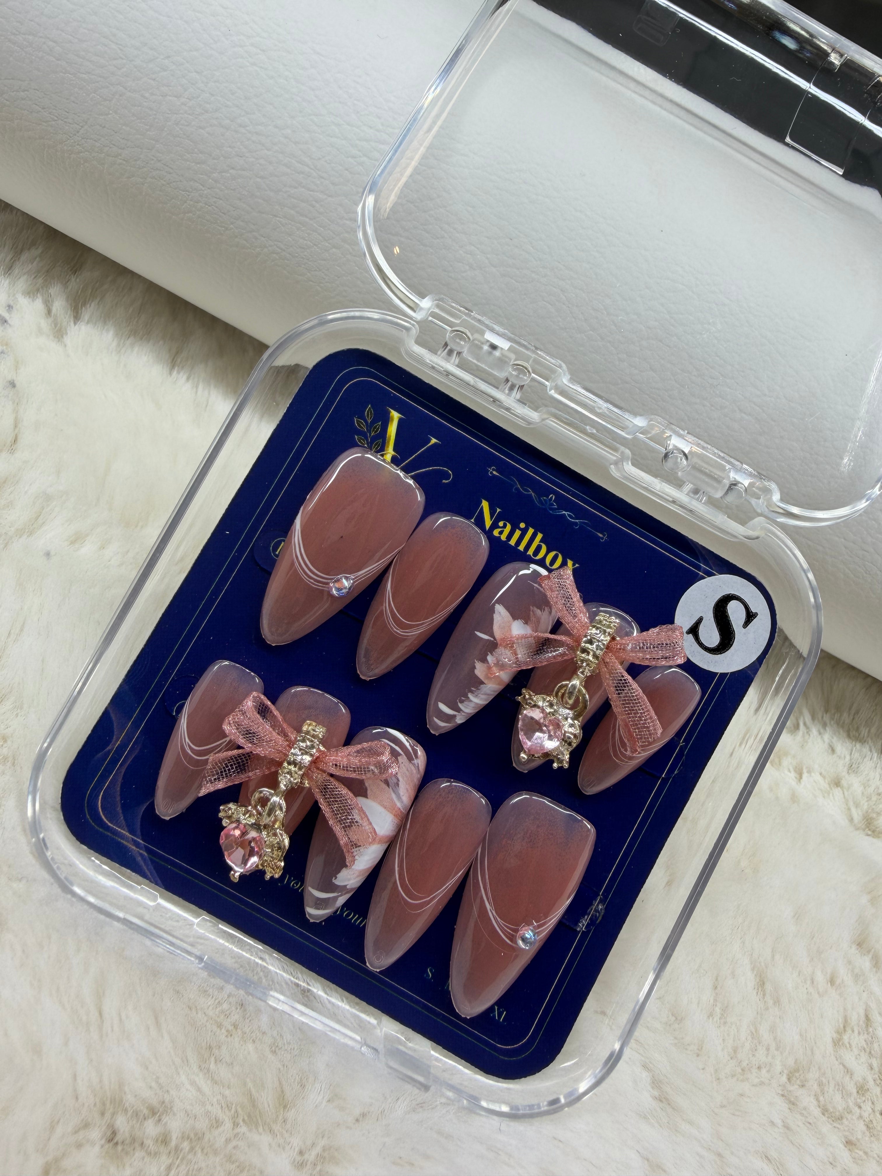 Medium Almond Press Ons